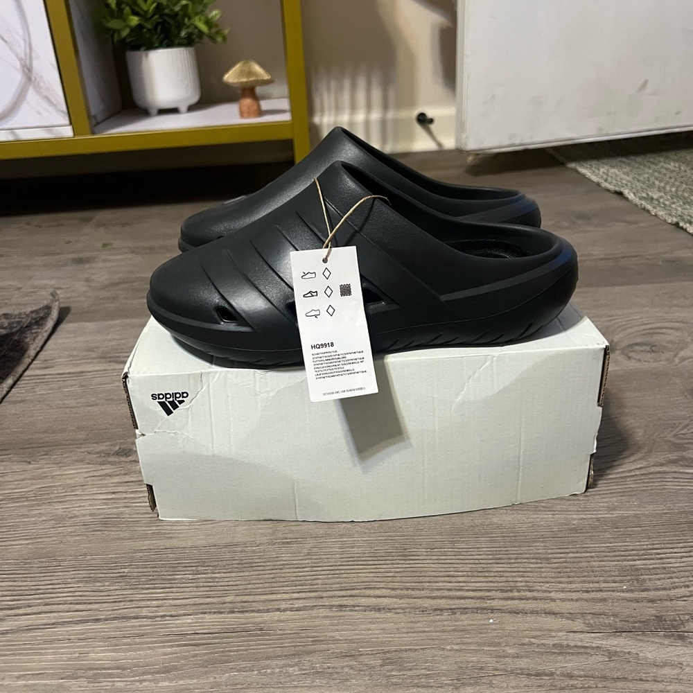 adidas Adicane Clogs ‘Carbon Core Black’